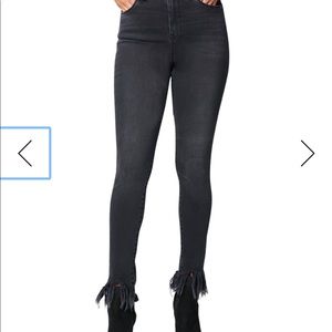 *SOLD* Blank NYC Frayed Skinny Jeans NWT Size 30
